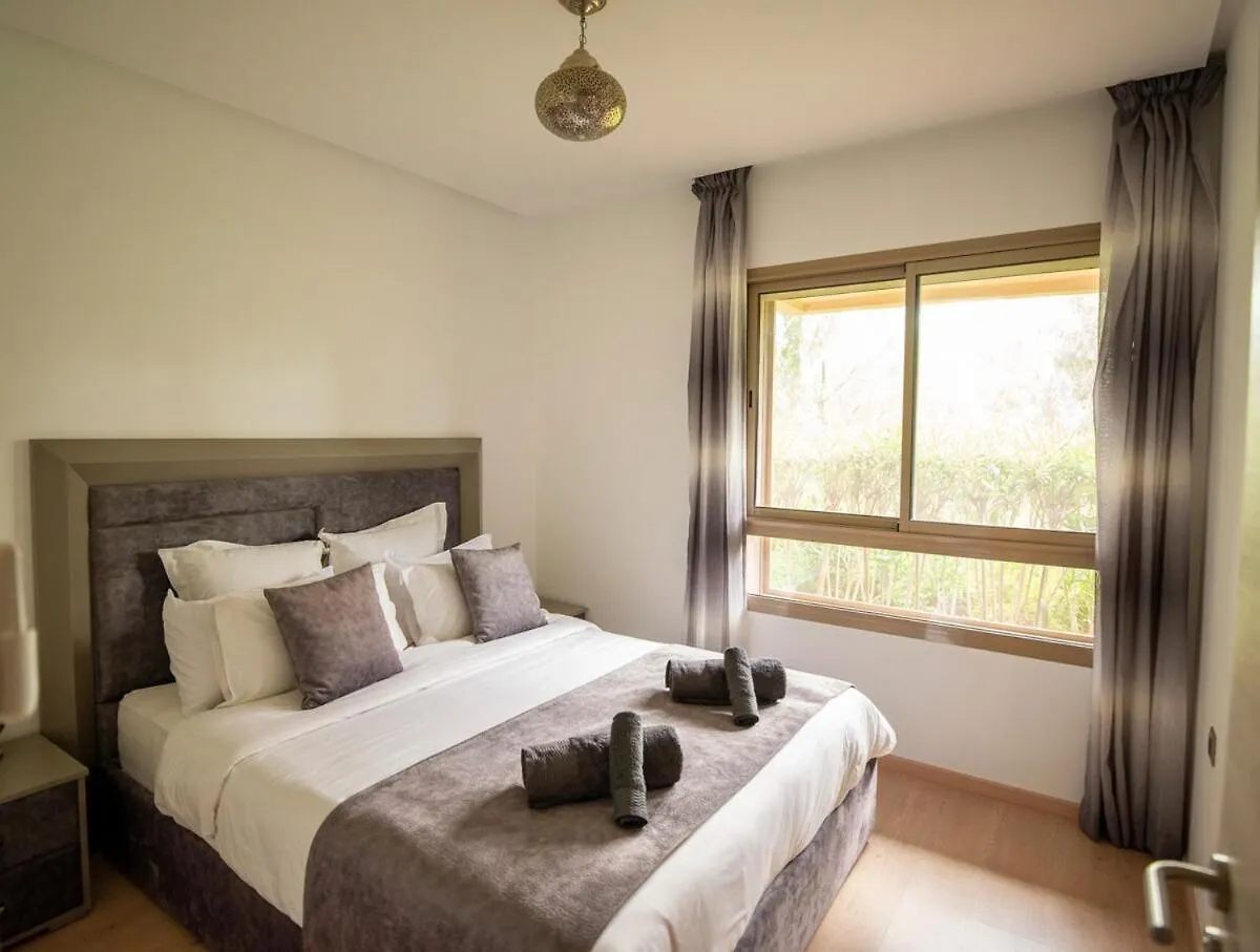 Modern 3Br Apartment With Pool & Golf Views 마라케시